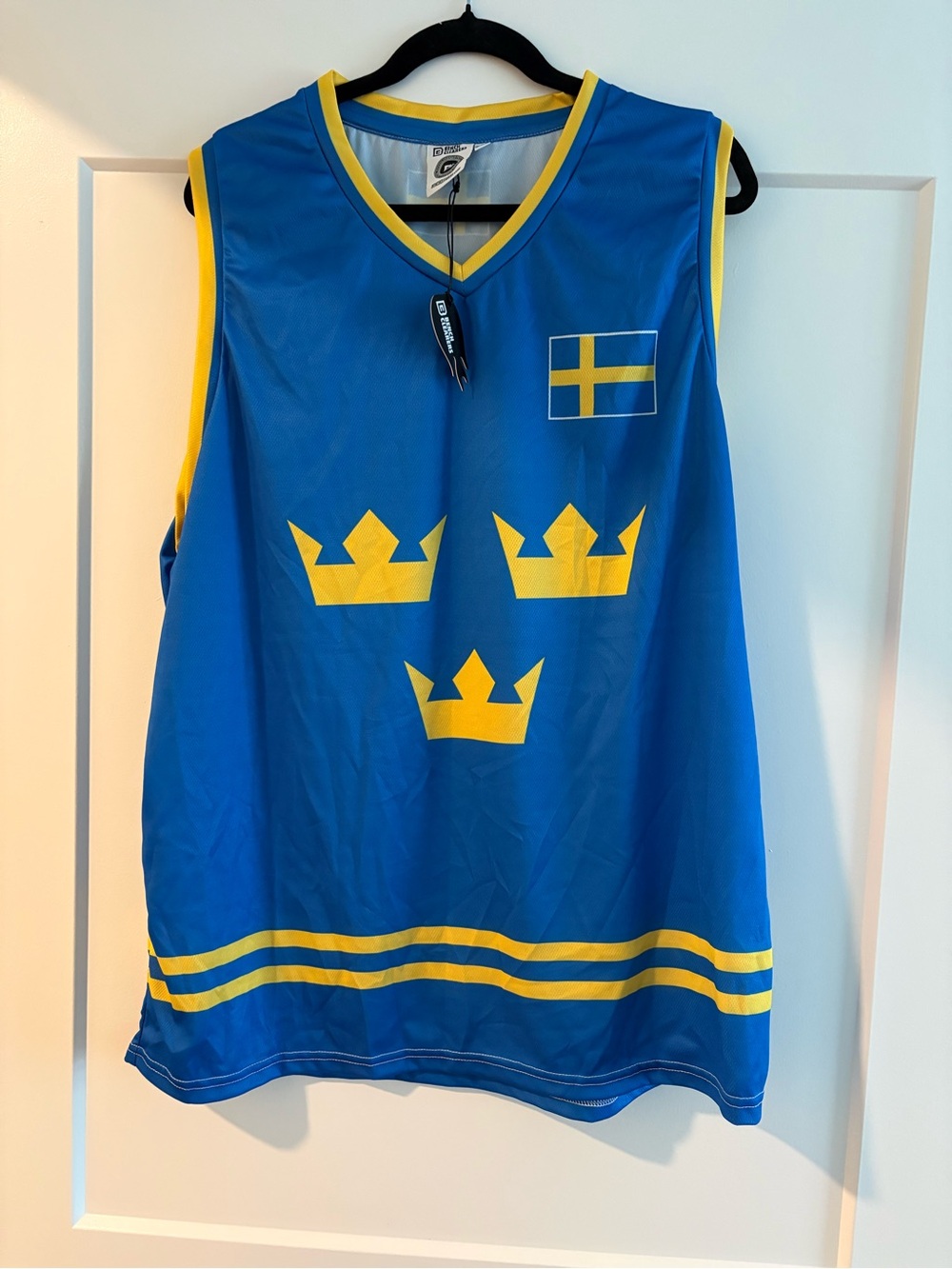 NWT Sweden National Team Tank Jersey - Picture 2 of 4